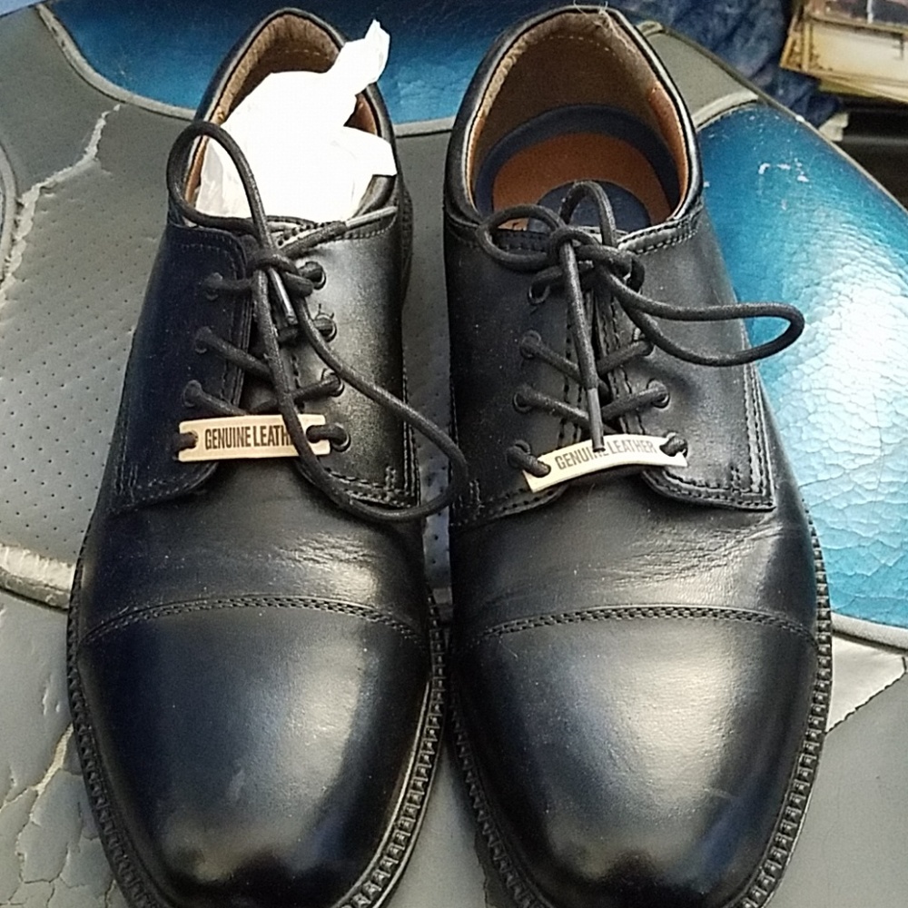 Men's dress shoes
